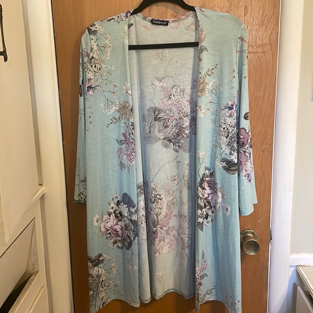 Beautiful floral cover up size XL